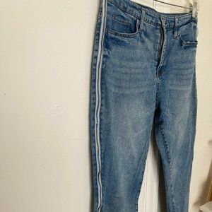 Wild Fable Size 12 Ankle Crop Straight Jeans with side zipper